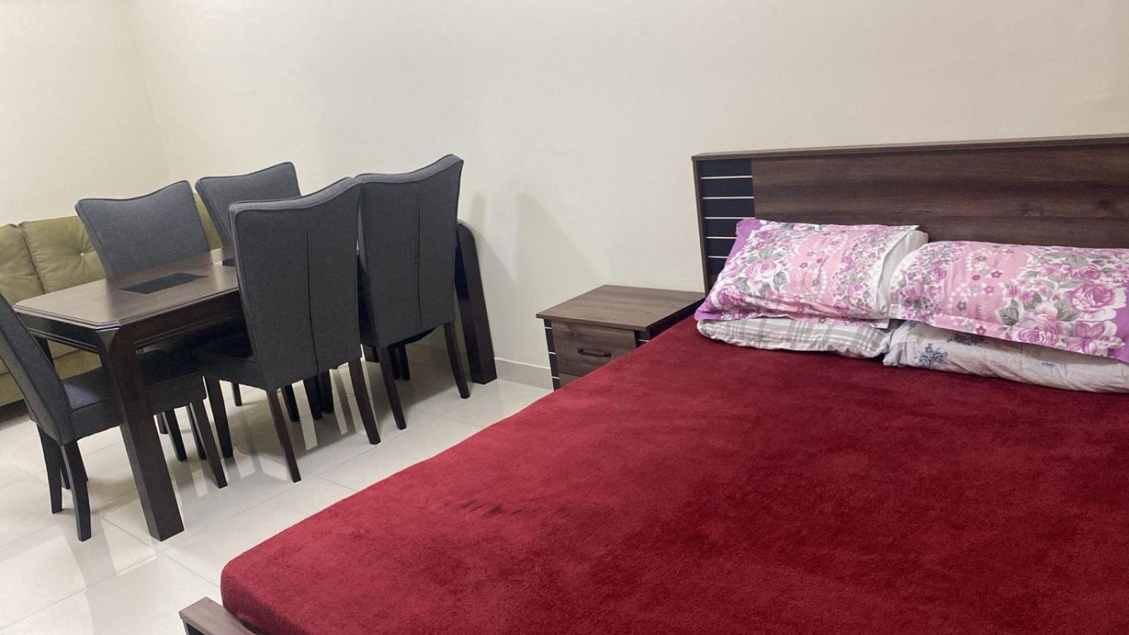 For Ladies Only Homestay *
