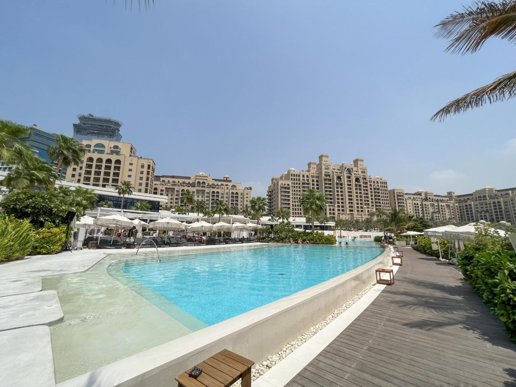 Signature At Seven Palm Apartment Dubai