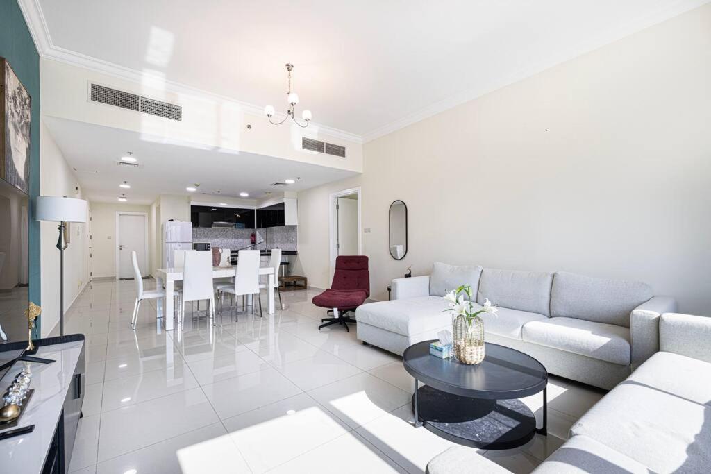 Easemytrip - Prime Business Bay With Canal And Marina Views *