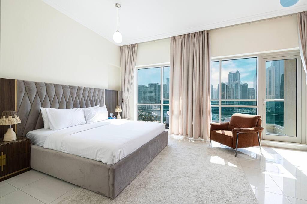 Easemytrip - Prime Business Bay With Canal And Marina Views Apartment Dubai