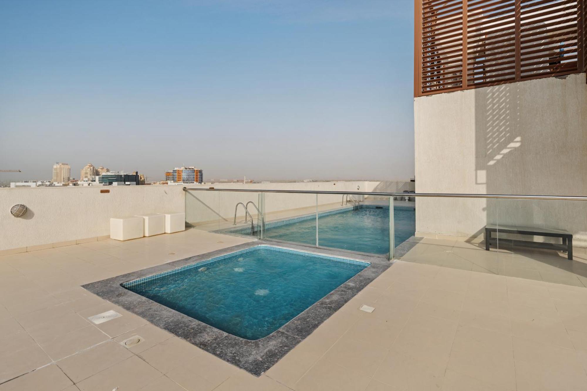 Contemporary With Amazing Amenities Apartment
