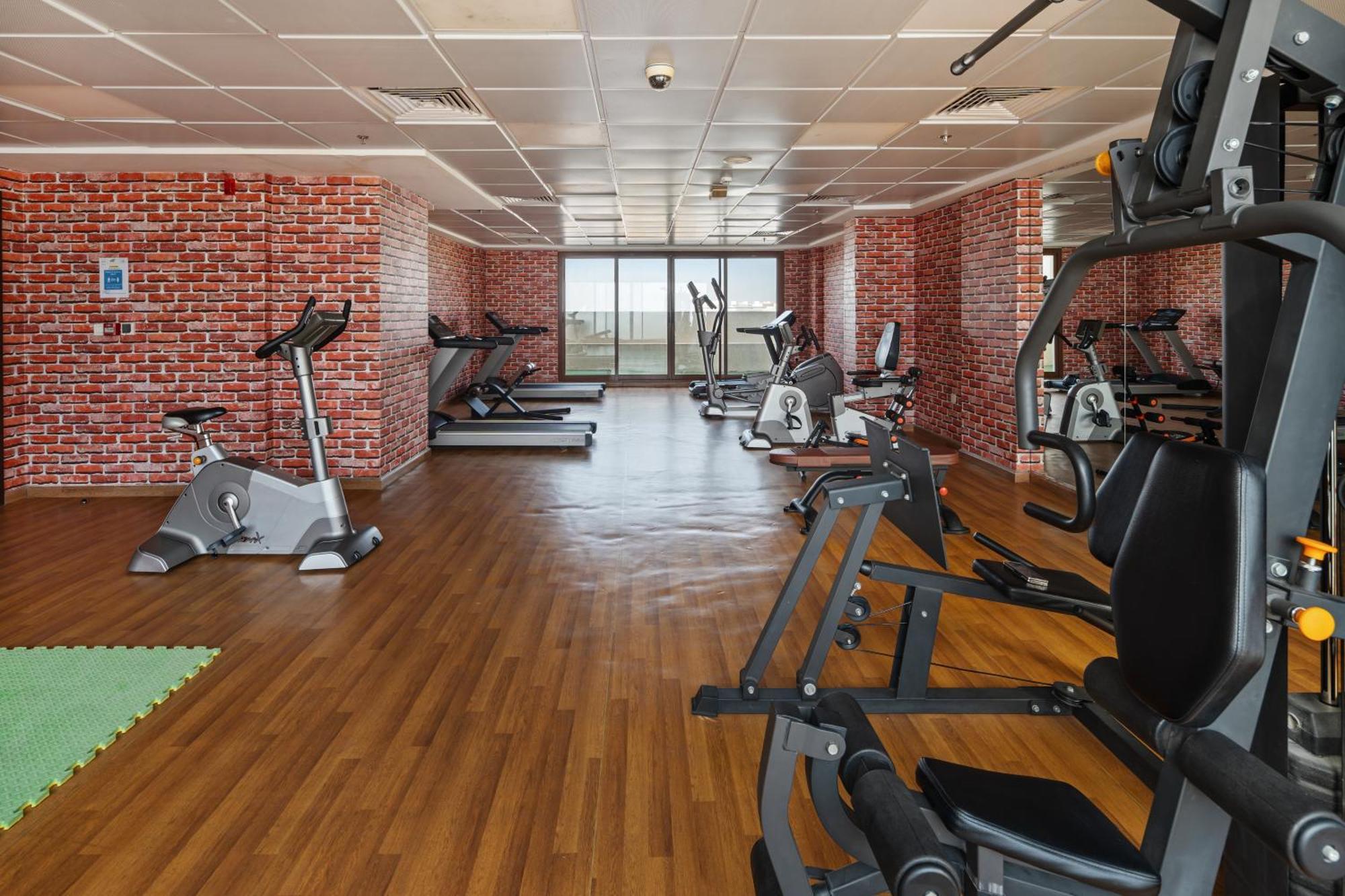 Contemporary With Amazing Amenities Apartment