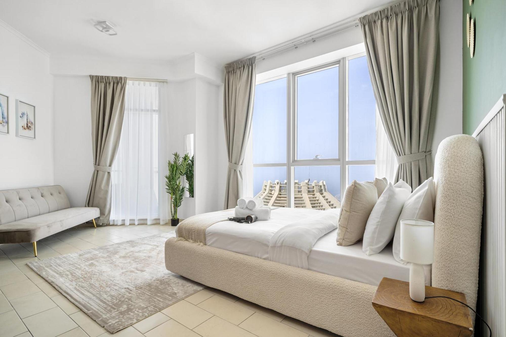 Casa Nomad - Stunning High-floor Apt With Palm & Sunset Views