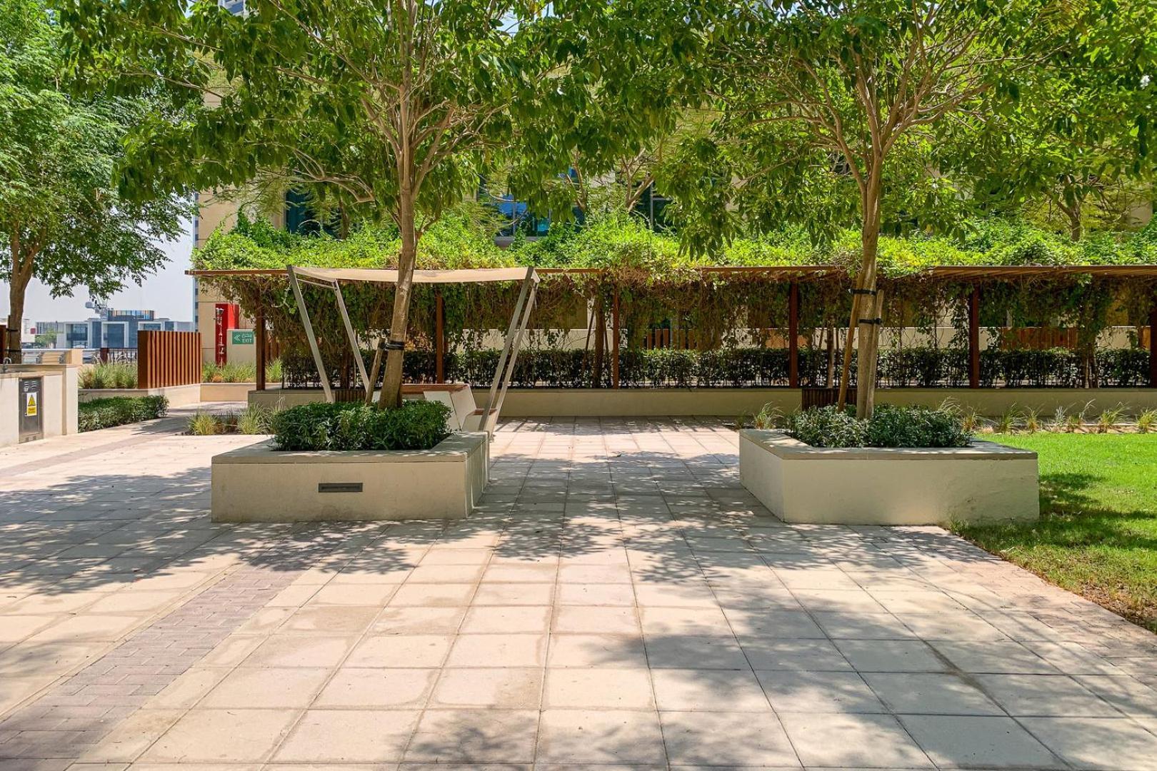 Luxe | Luxury 2br | Creek View | Modern & Cozy Apartment