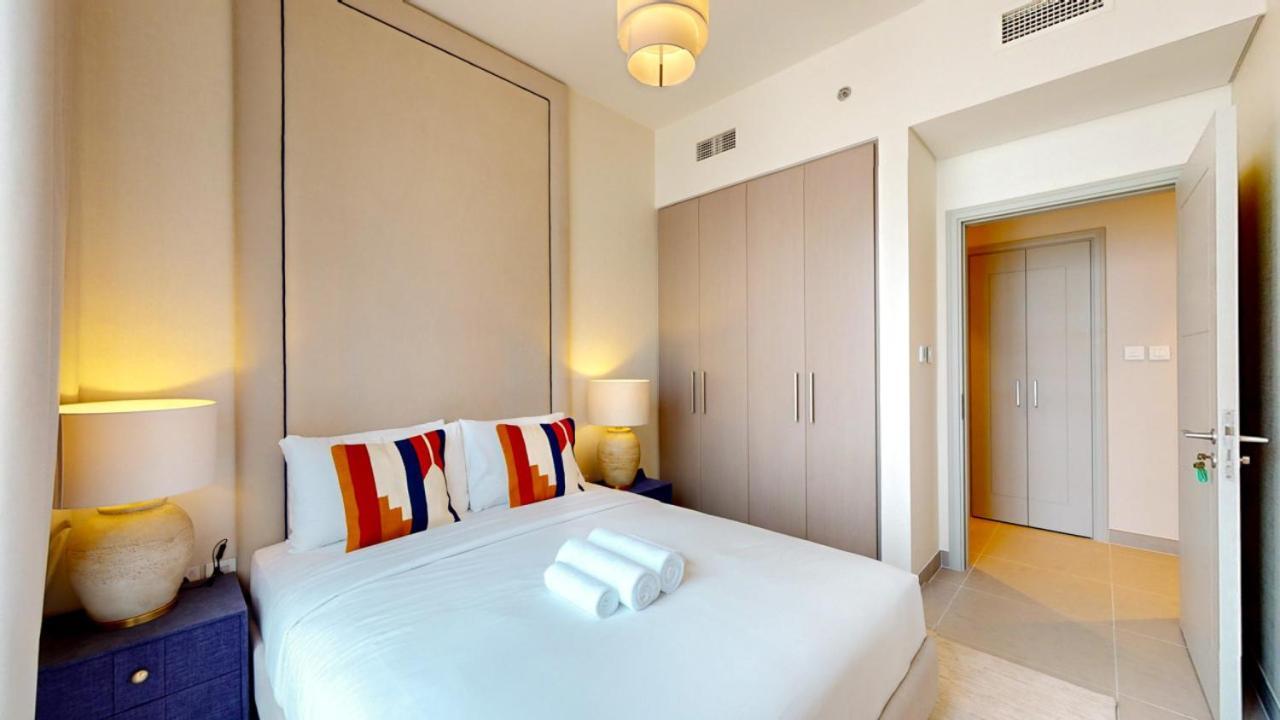 Apartment Tower 1 - Chic Three Bedroom With Downtown Views Dubai