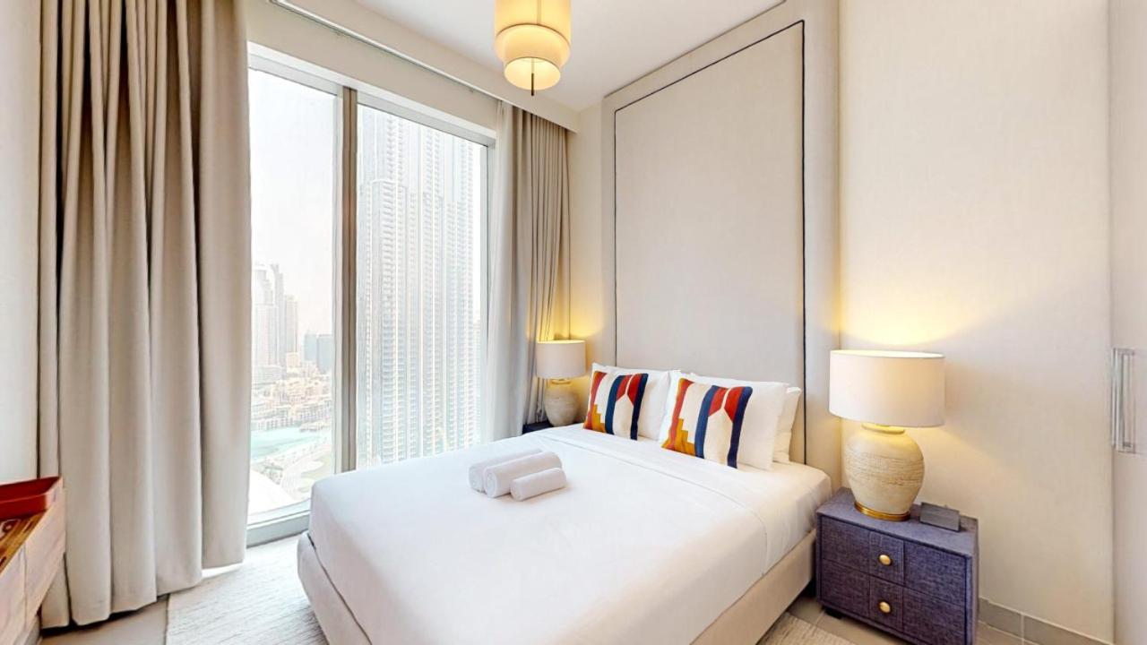 Tower 1 - Chic Three Bedroom With Downtown Views *