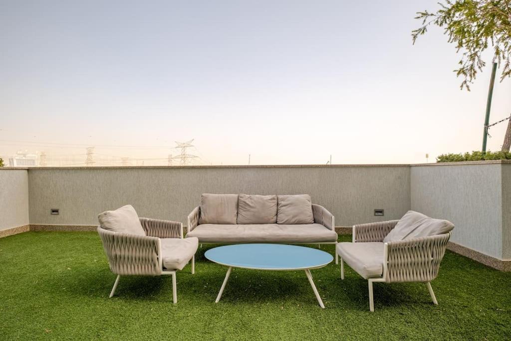 Modern Sobha Building Partial Burj Khalifa View Apartment