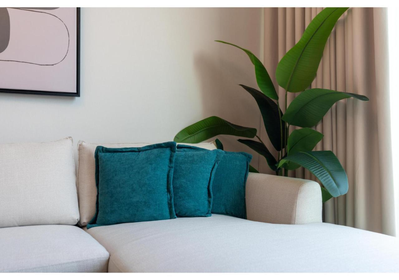 Charming 1br With Cozy Balcony At Sobha Waves By Vibel Dubai