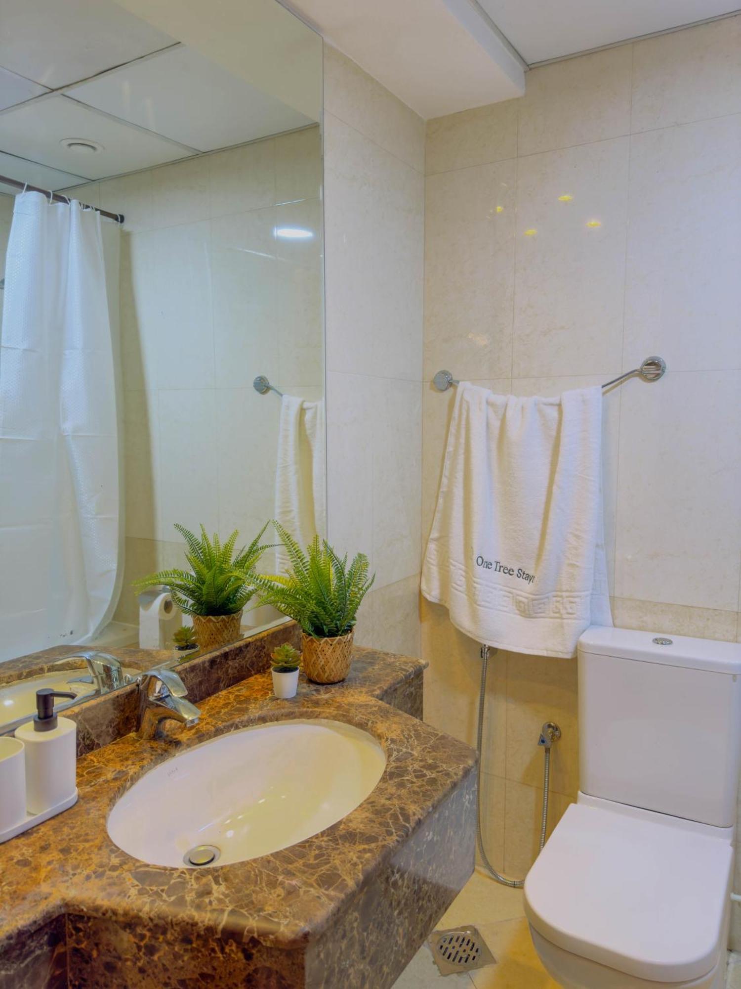 Luxury 3bhk Jbr By One Tree Apartamento Dubai