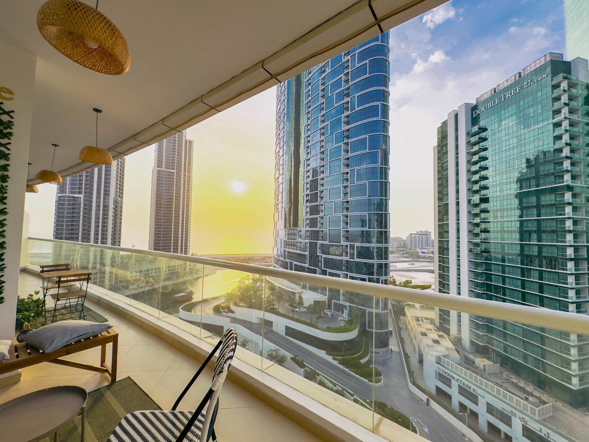 Apartamento Luxury 3bhk Jbr By One Tree *