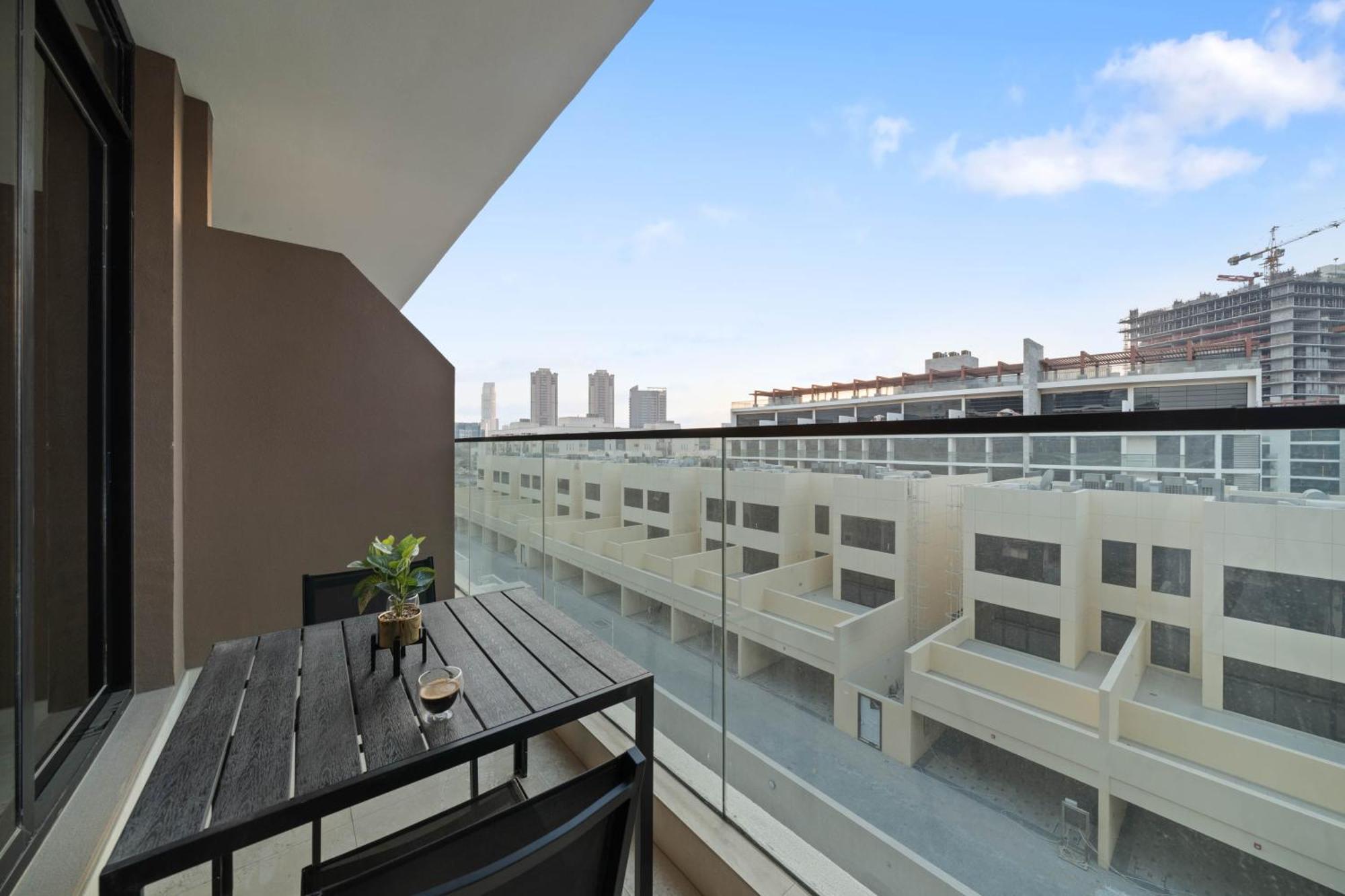 Apartment Luxury London Style Studio-loci Residences Dubai