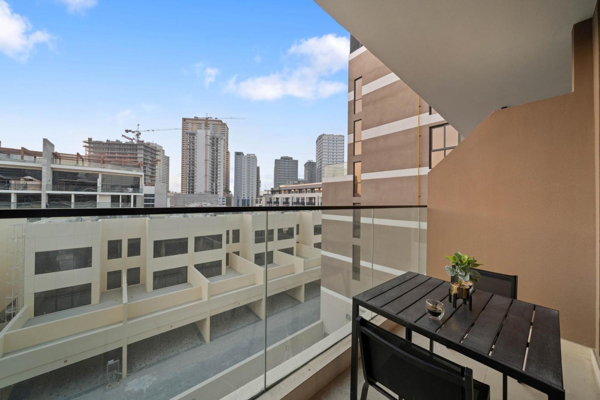 Luxury London Style Studio-loci Residences Apartment *
