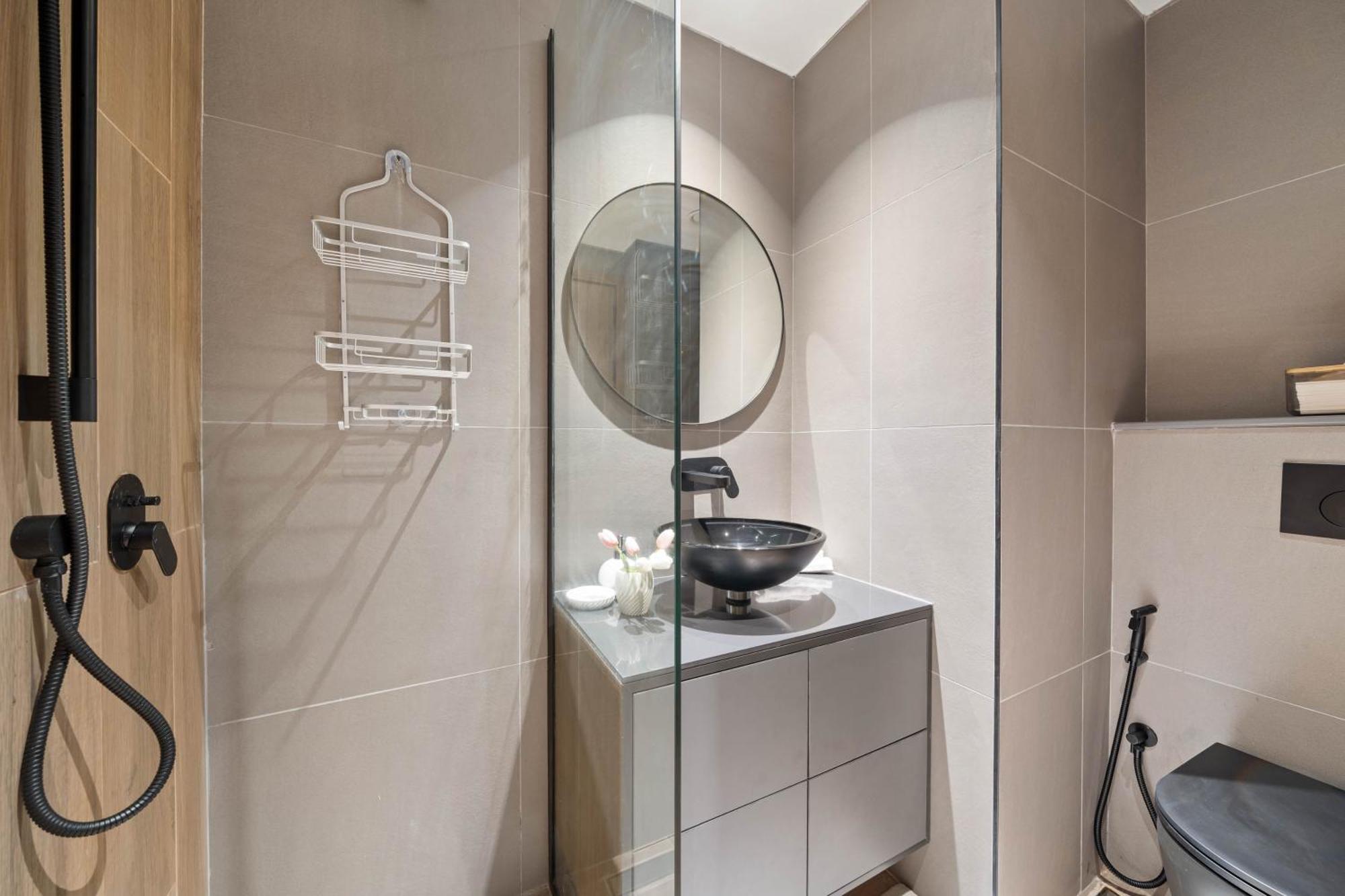 Luxury London Style Studio-loci Residences *