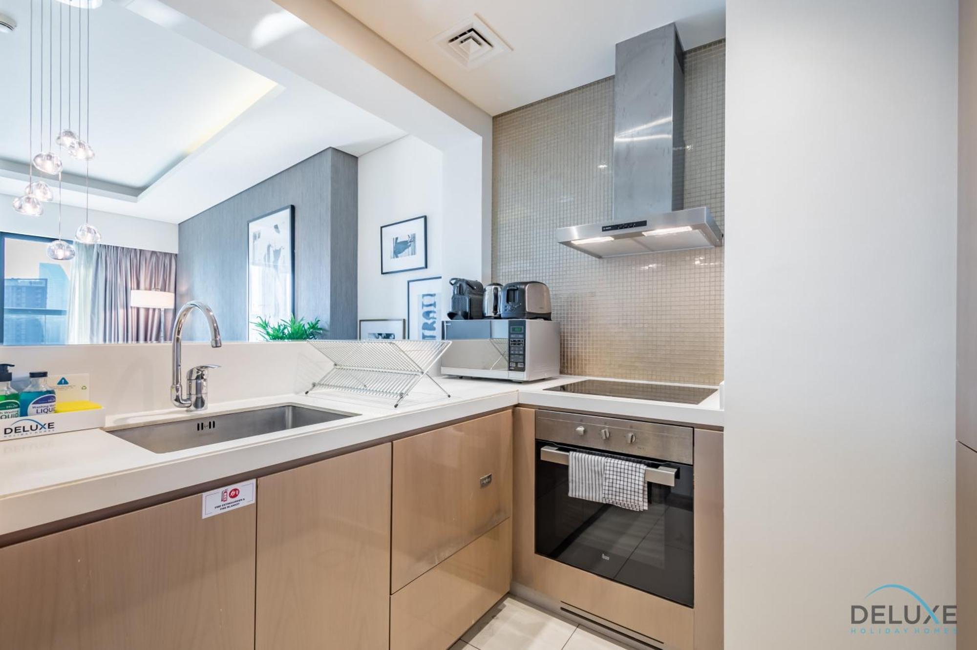 Stylish 1br In Damac Towers By Paramount B, Business Bay By Deluxe Homes *