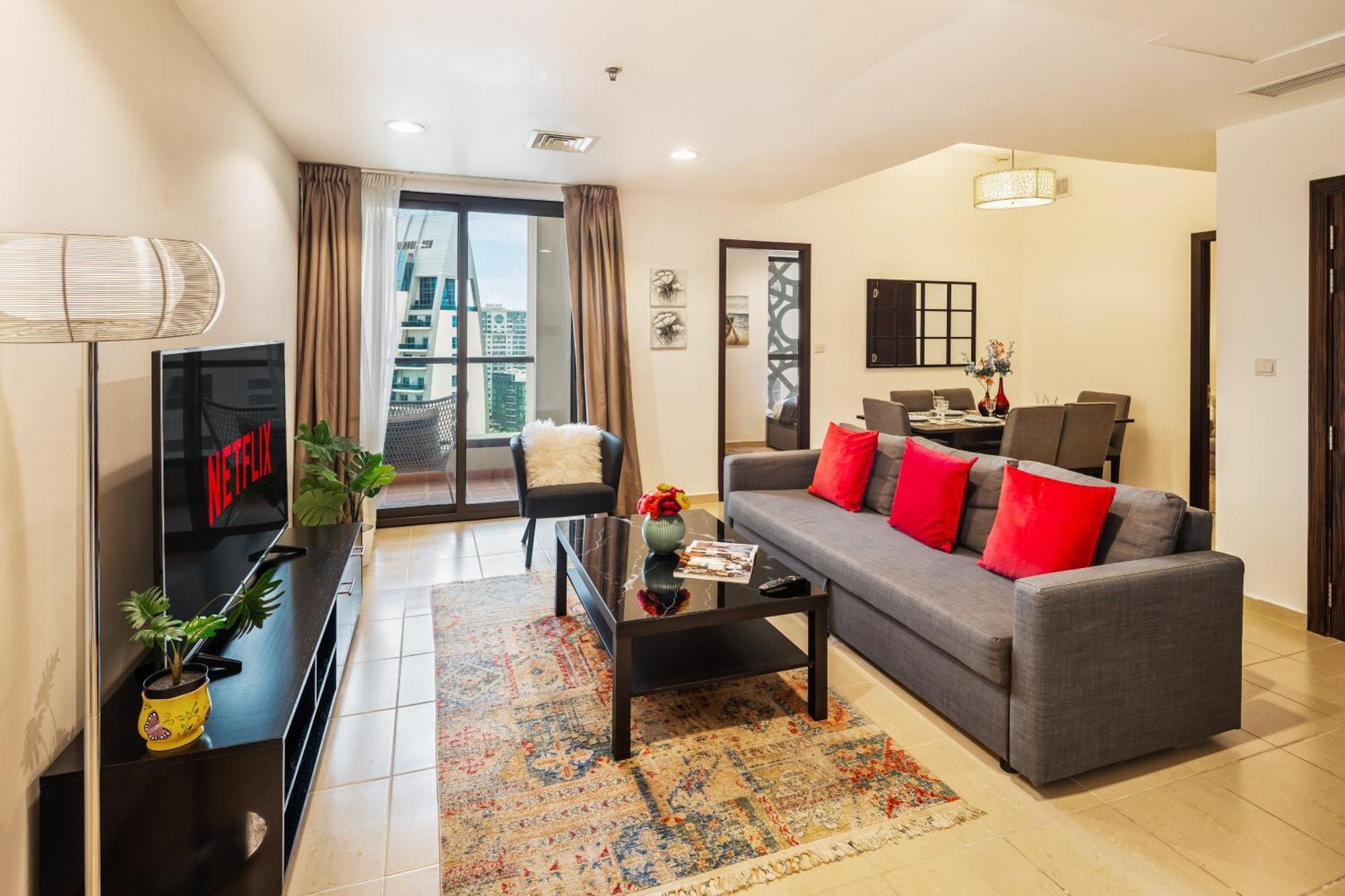 Brand New Spacious, Deluxe, 5br Maidroom On Jbr Walk Next To ,tram & Mall By La Buena Vida Homes Apartamento Dubai