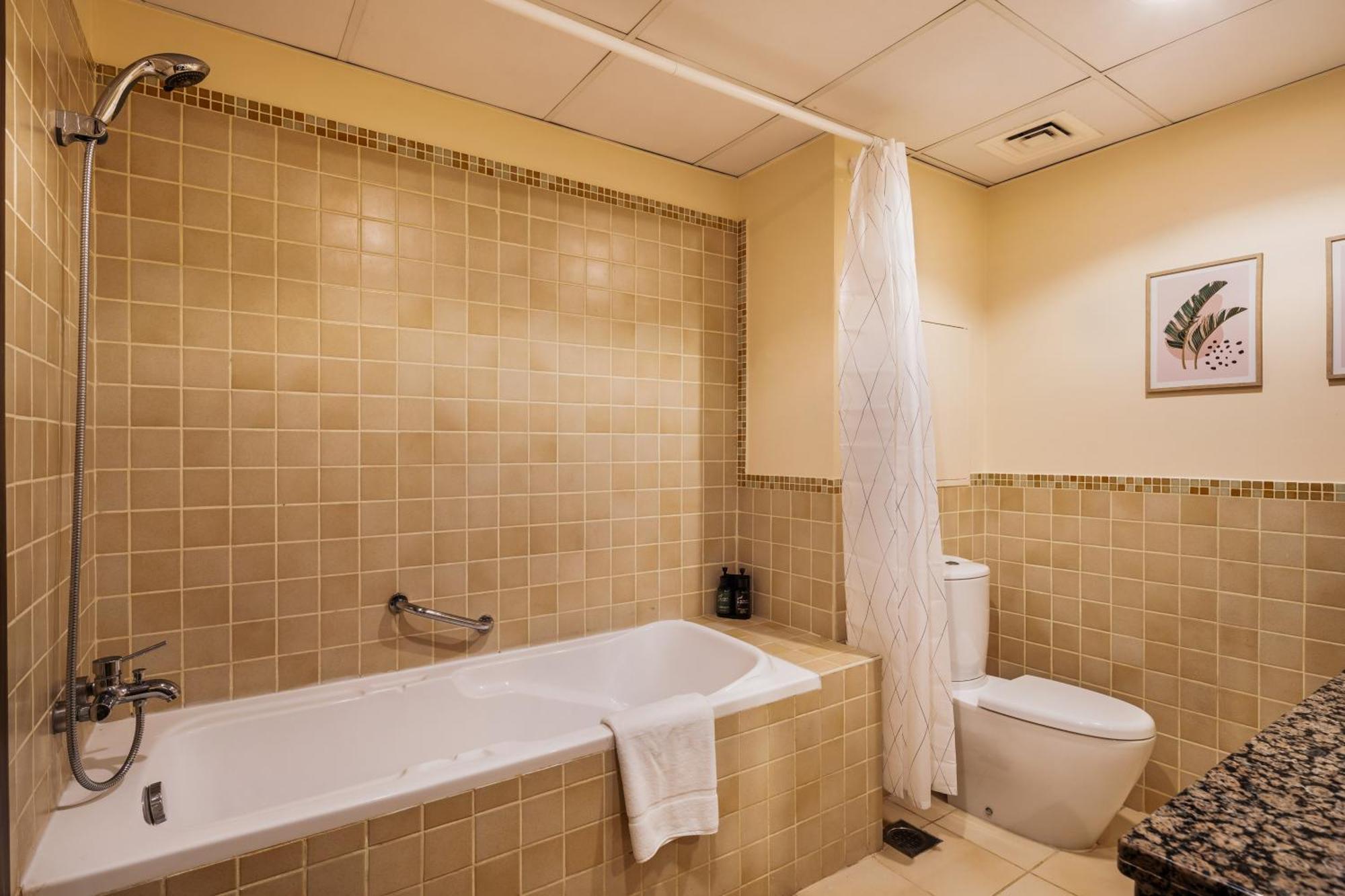 Apartamento Brand New Spacious, Deluxe, 5br Maidroom On Jbr Walk Next To ,tram & Mall By La Buena Vida Homes *