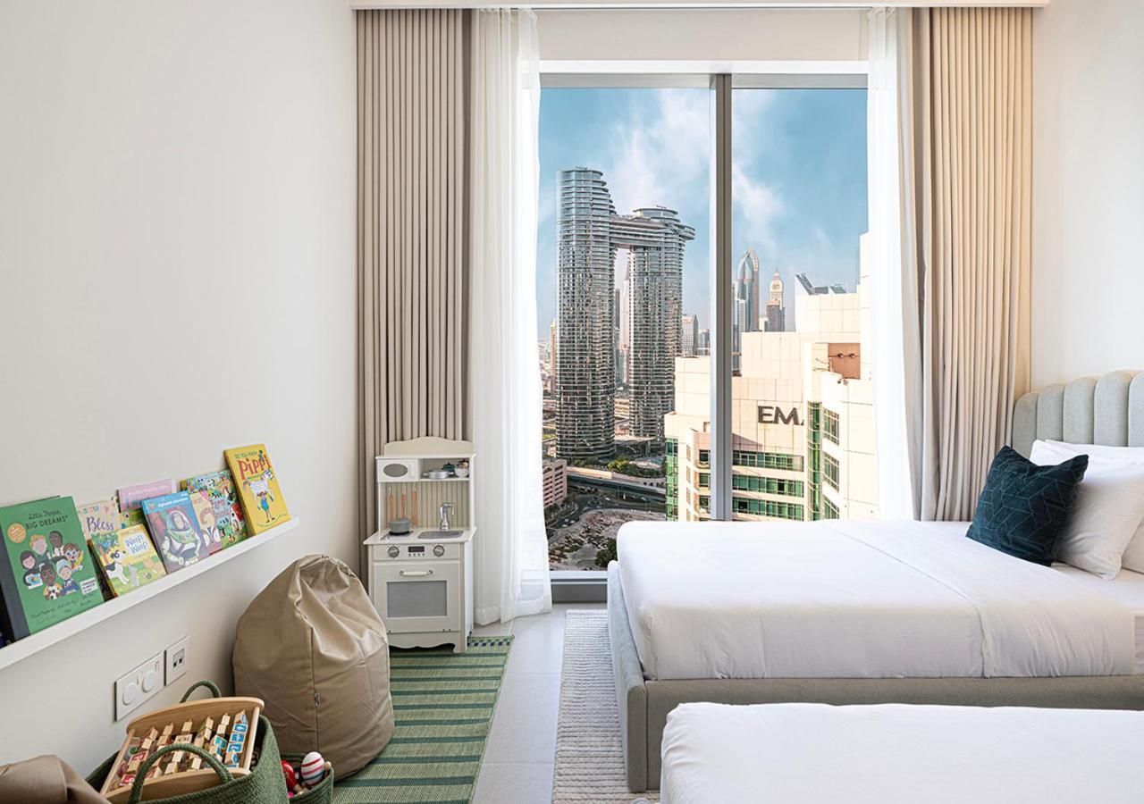 Kinfolk Homes - 5-star Family Stay, 8 Minutes Walk To Mall & Burj Khalifa