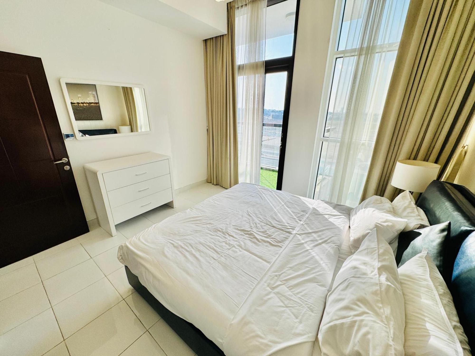 Apartment Glamz By Danube Dubai