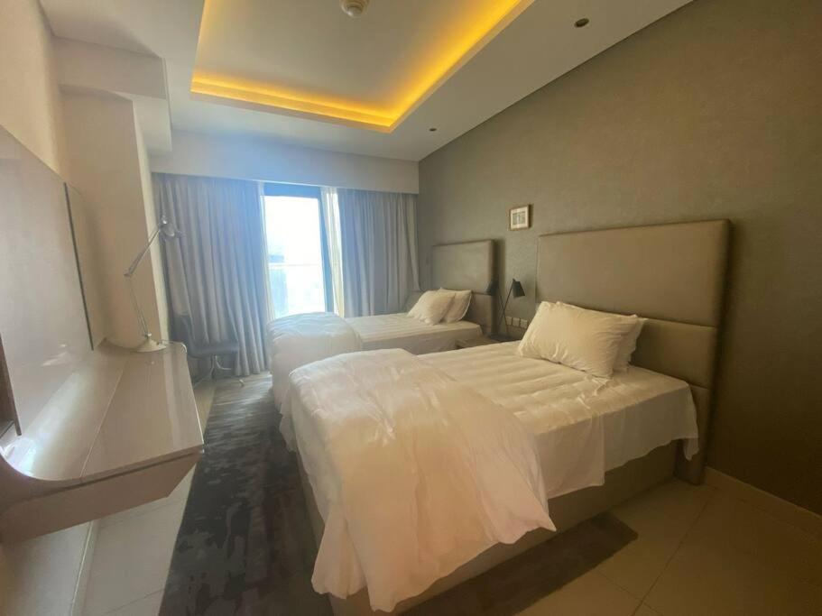 Stunning 2br With Spa, Pool, Gym, Playground Apartment *