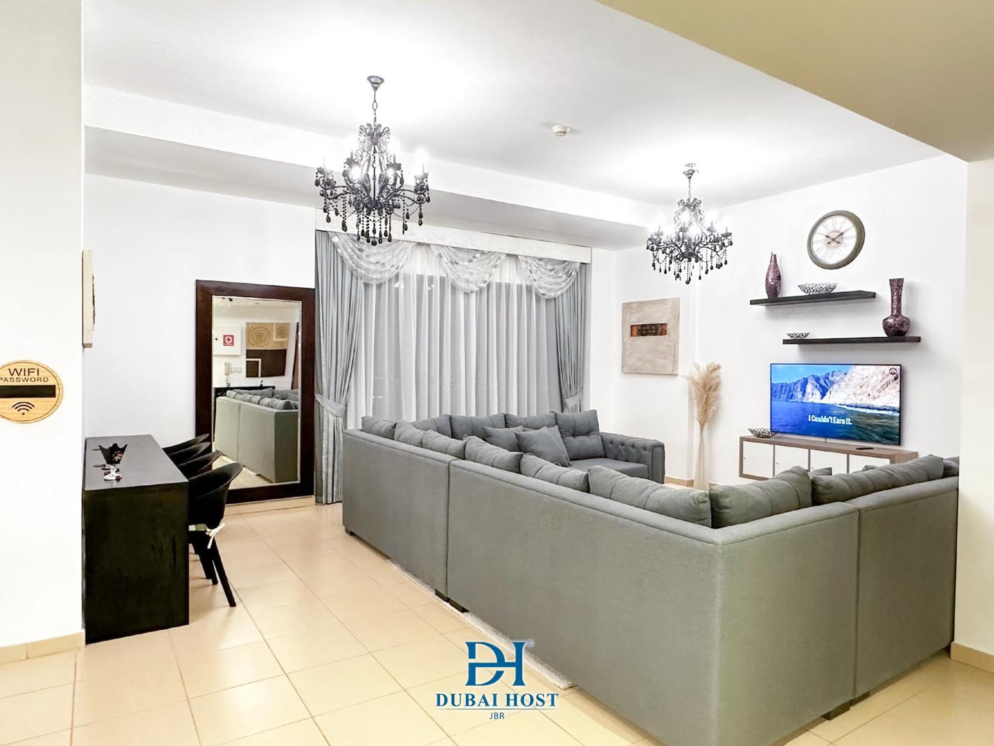 Host - Beach Jbr Albergue