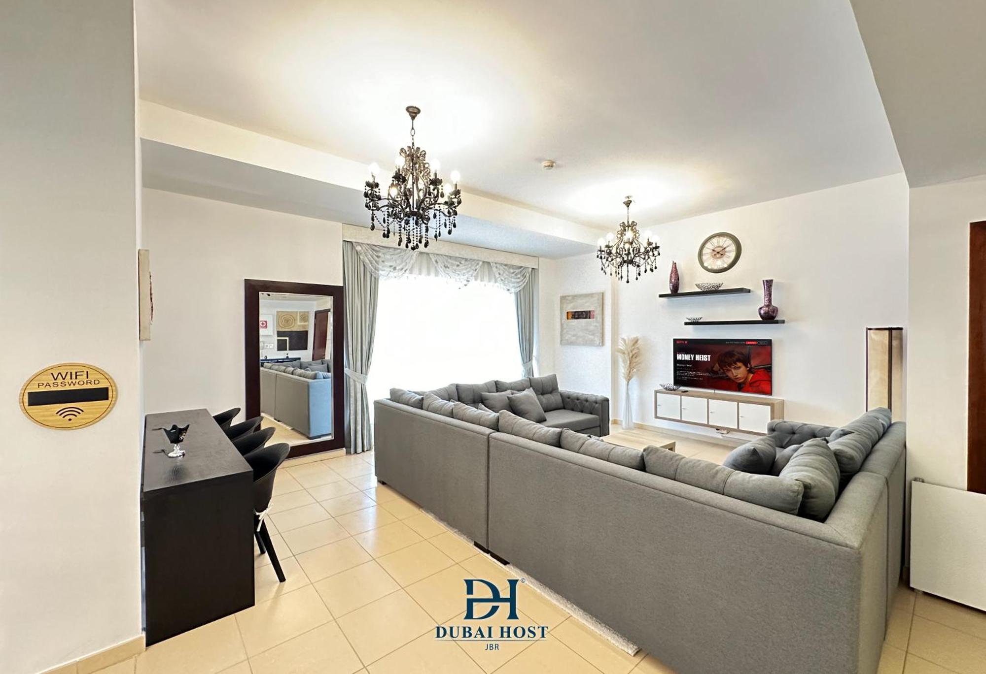 Host - Beach Jbr Albergue