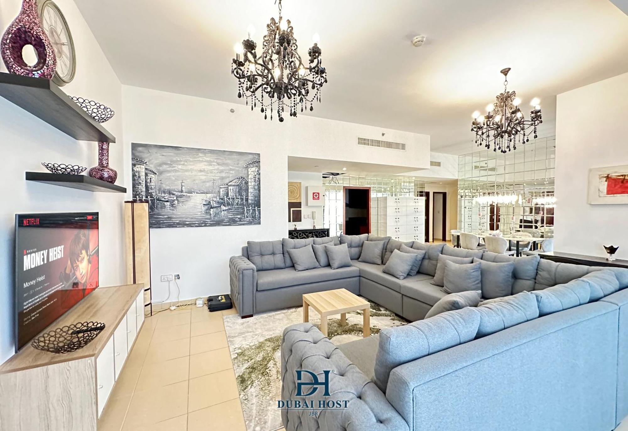 Host - Beach Jbr