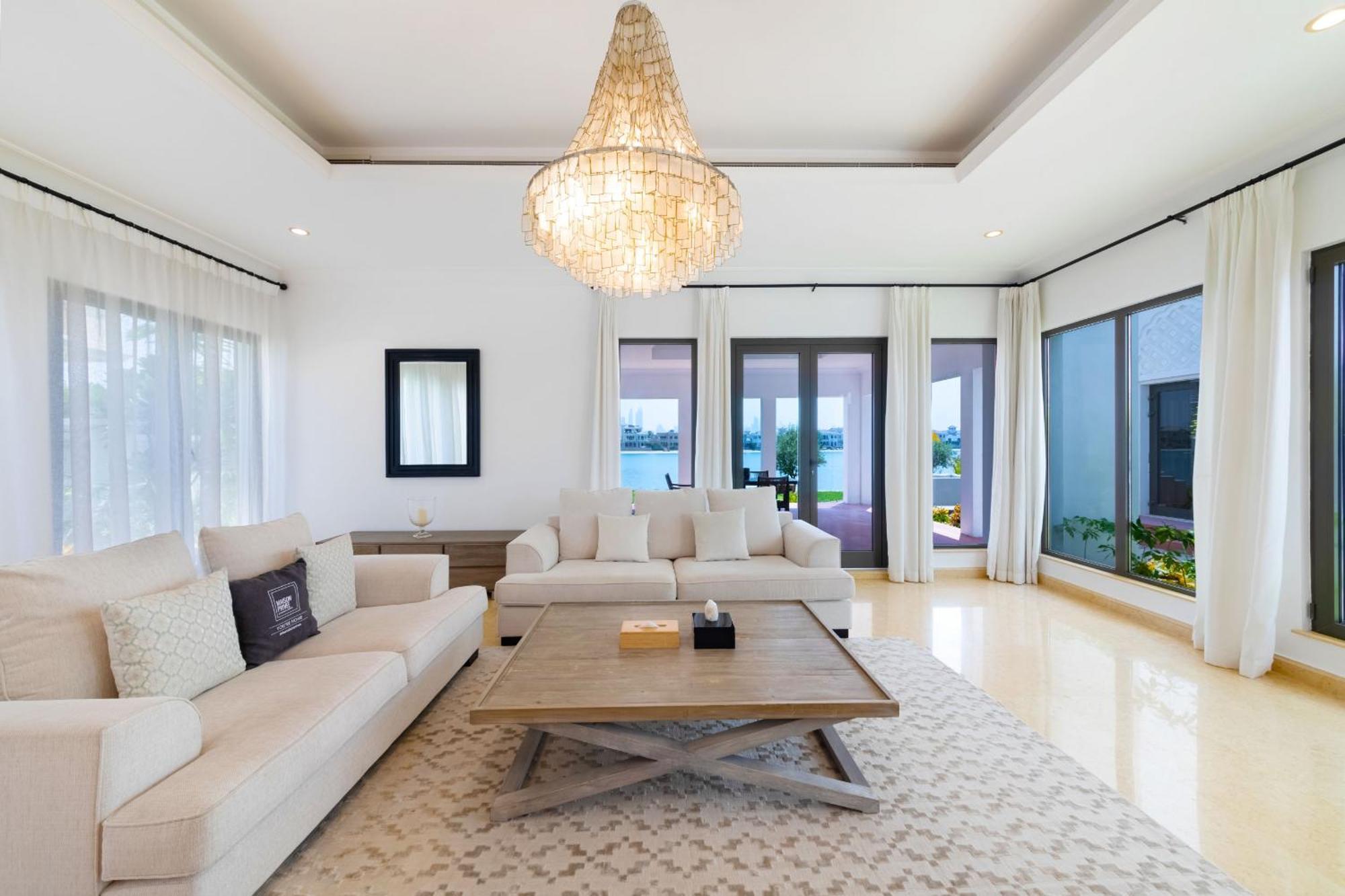 Pousada Frond K, Beachfront Signature Villas, Palm Jumeirah - Mint Dubai