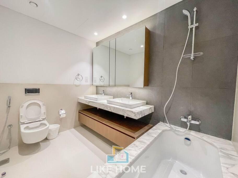 Like - 2804 Relax & Enjoy Your At The Grand Apartment Dubai