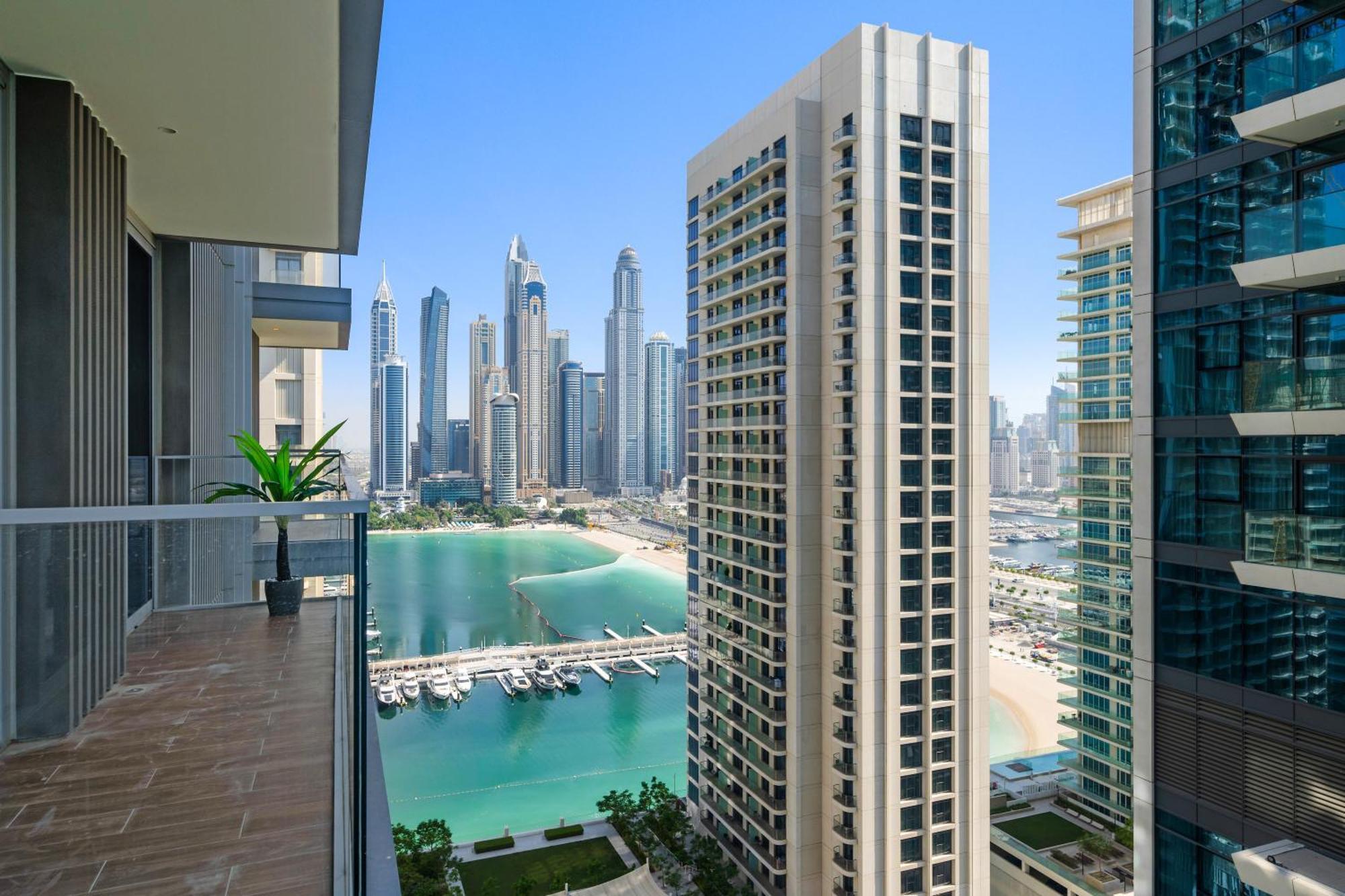 Apartment Luxury Emaar Beachfront Beach Isle 1 *