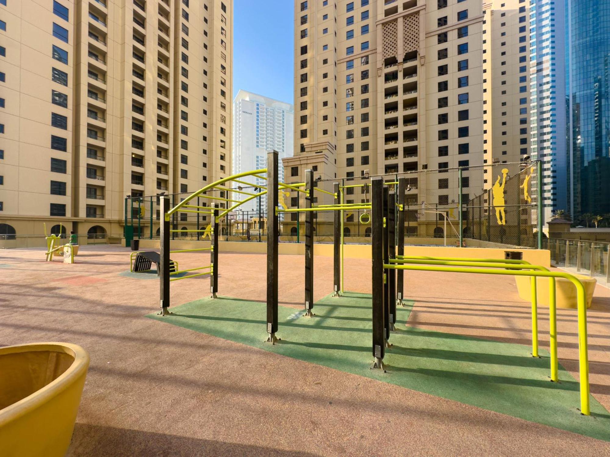 Apartment Naseem - Elegant Coastal Retreat With Stunning Marina Views