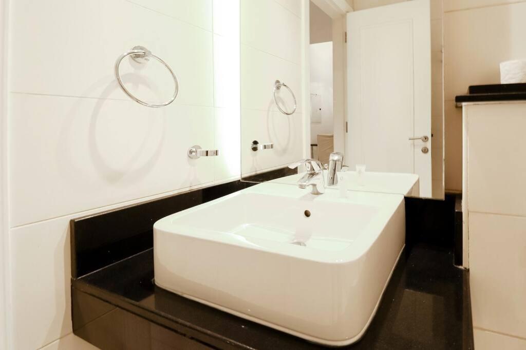 Capital Bay Ezytrac Apartment Dubai