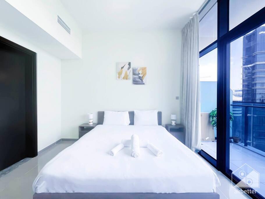 Daire Amazing With Balcony Damac Merano Dubai