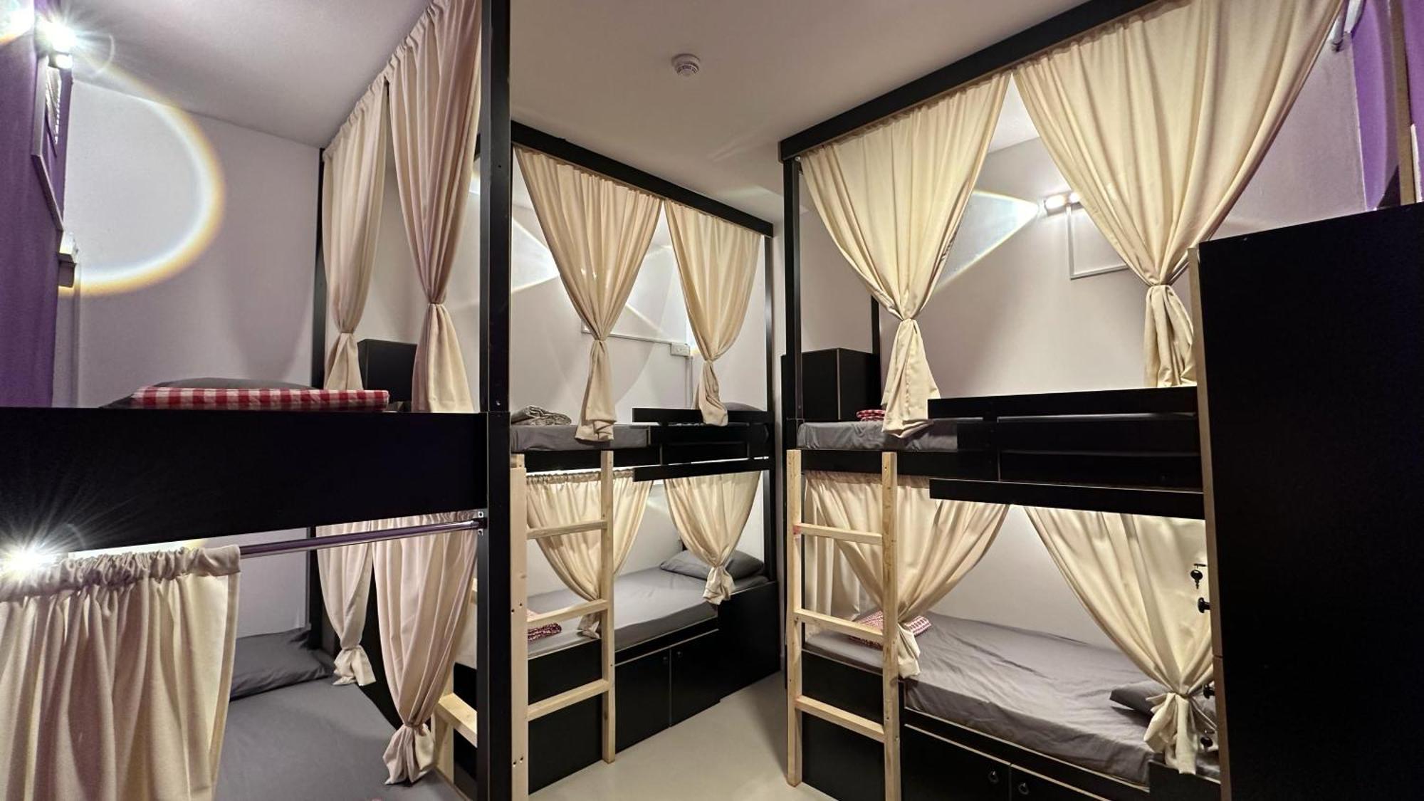 Pineapple Xpress Hostel *