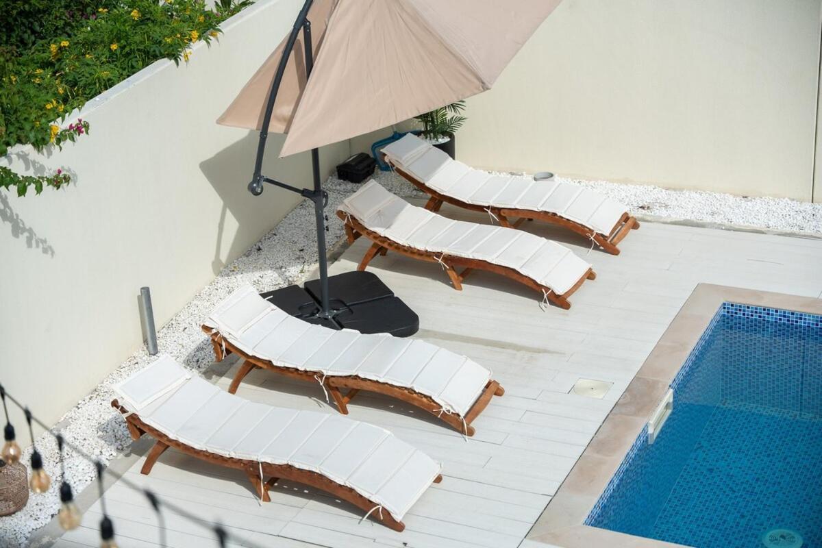 Luxurious 3-bedroom With Private Pool At Springs 10 Villa Dubai