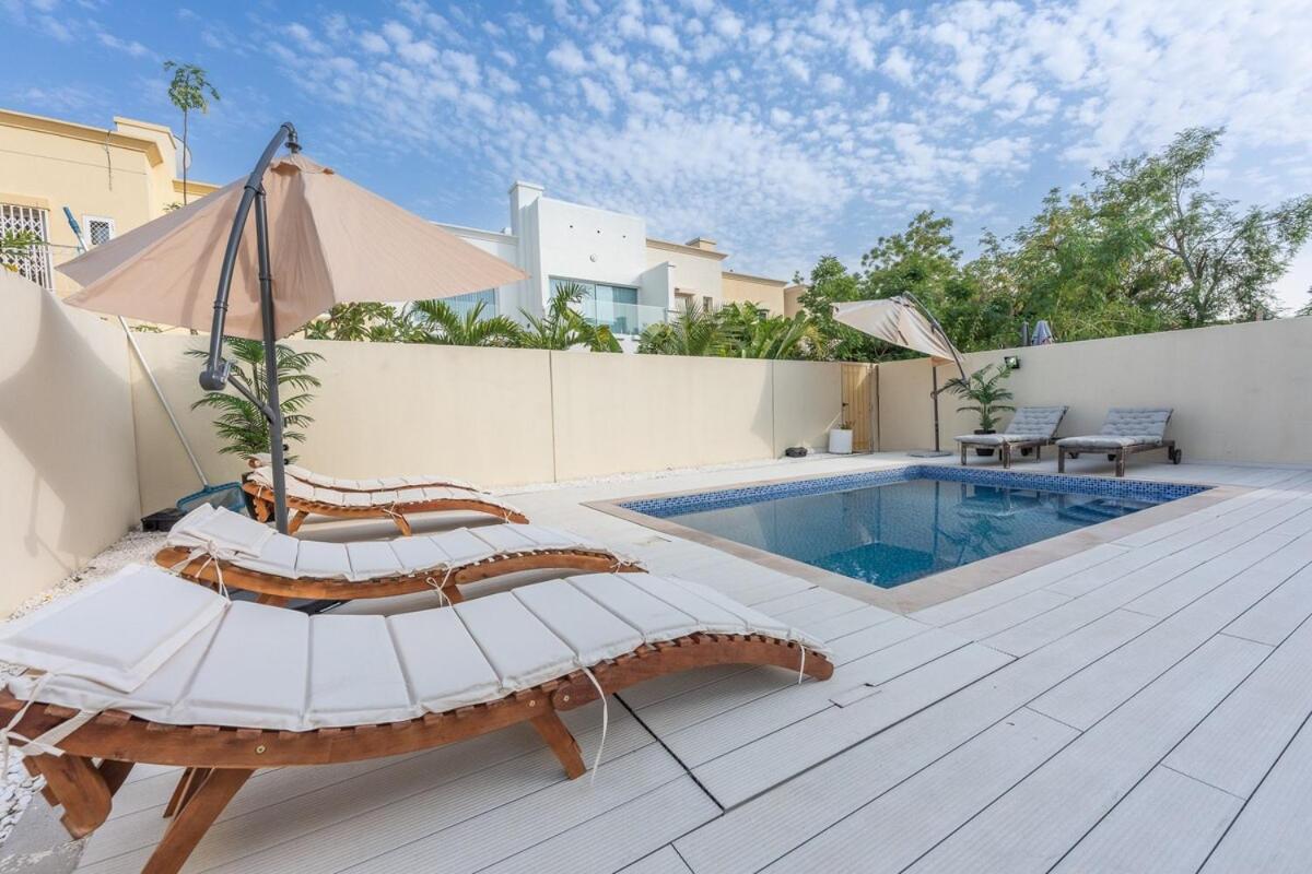 Luxurious 3-bedroom With Private Pool At Springs 10 *
