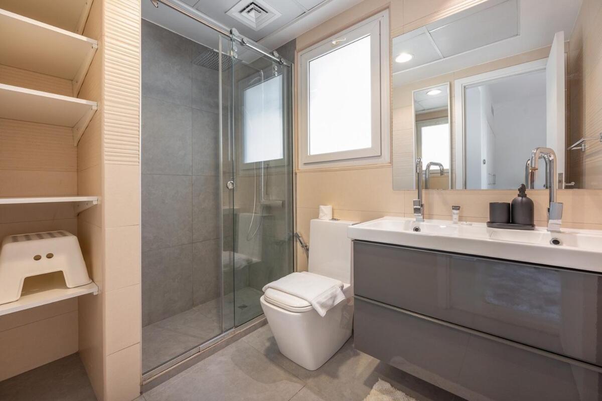 Luxurious 3-bedroom With Private Pool At Springs 10 * Dubai