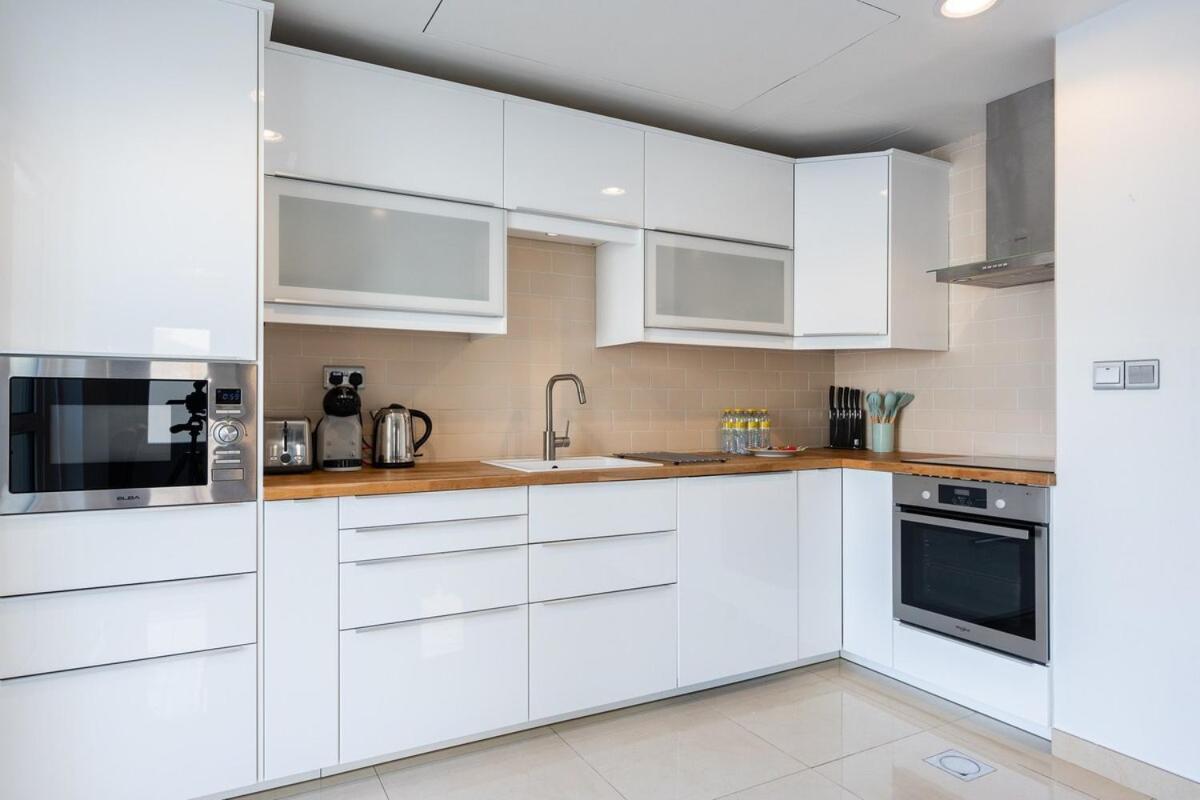 Luxurious 3-bedroom With Private Pool At Springs 10 Villa Dubai