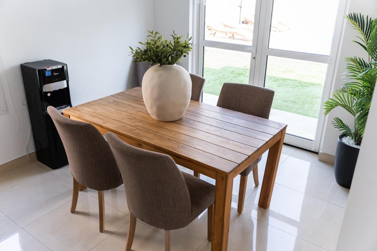 Luxurious 3-bedroom With Private Pool At Springs 10 * Dubai