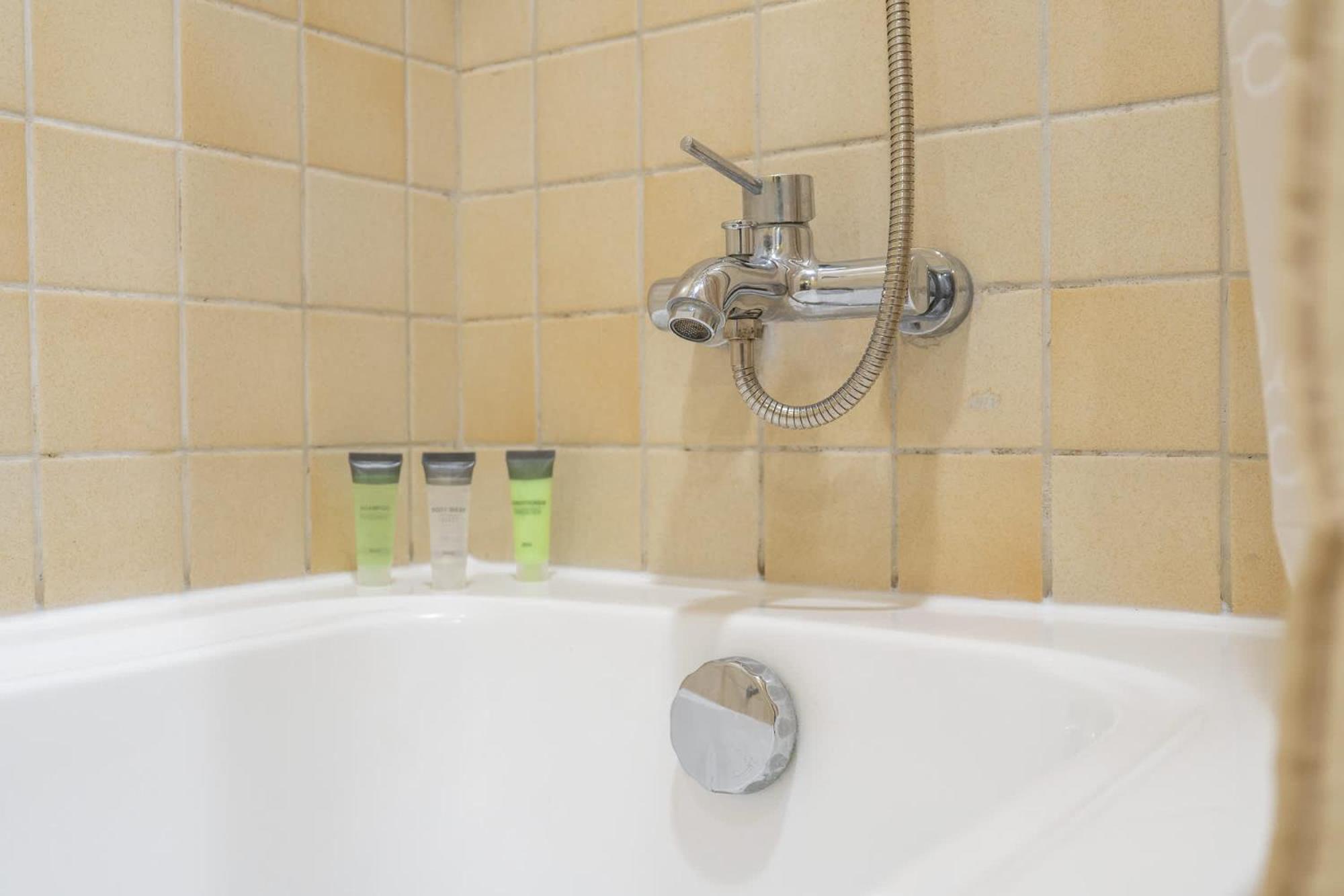 Apartment 2 Bed In Jbr And Stylish *