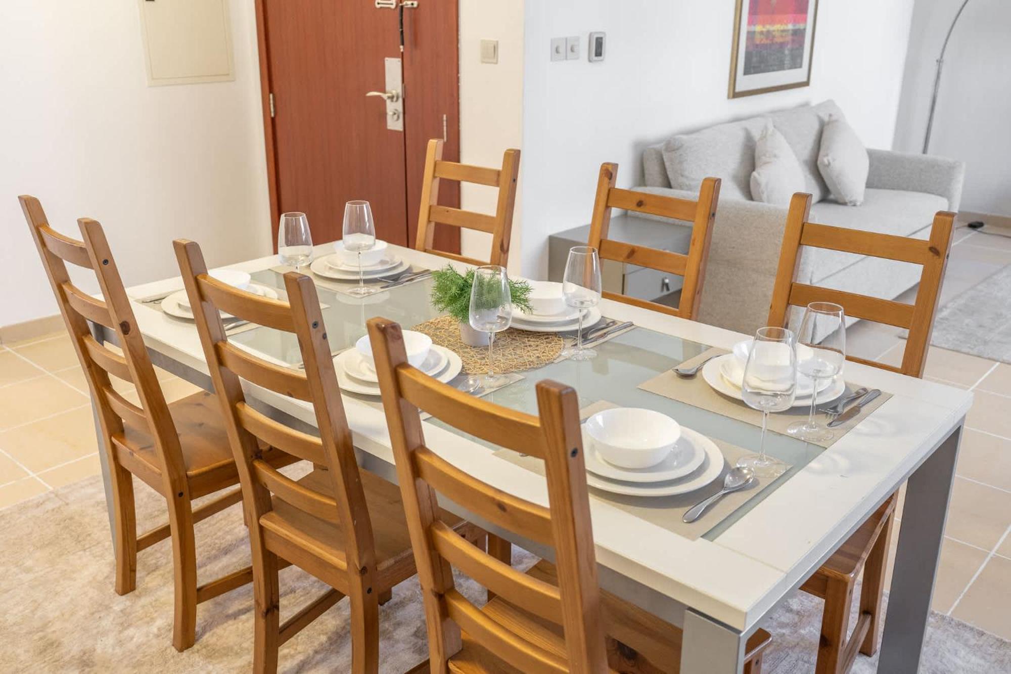 2 Bed In Jbr And Stylish *