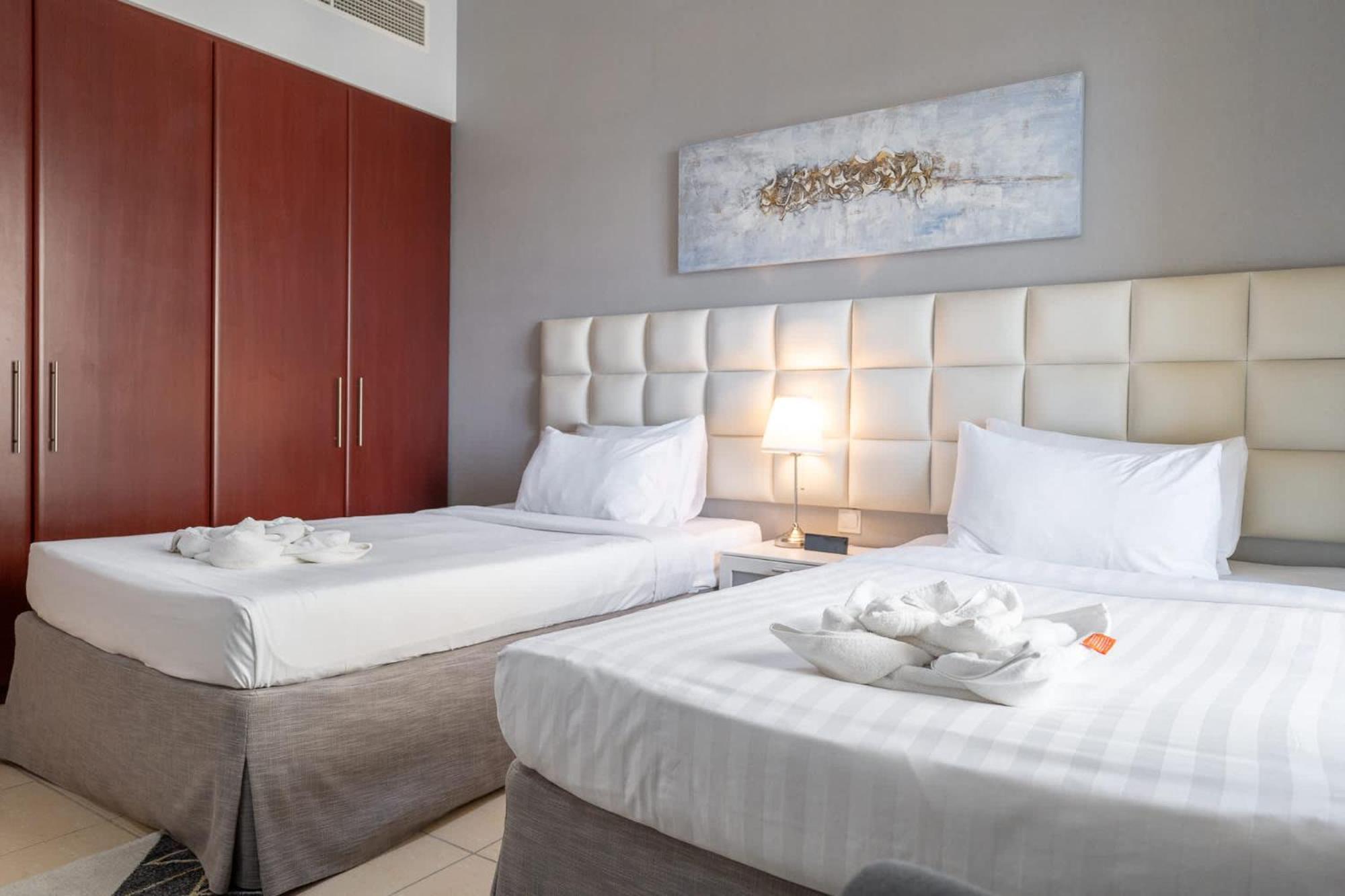 2 Bed In Jbr And Stylish Dubai