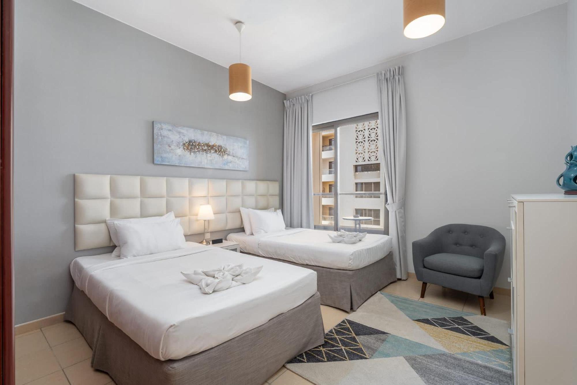 Apartment 2 Bed In Jbr And Stylish