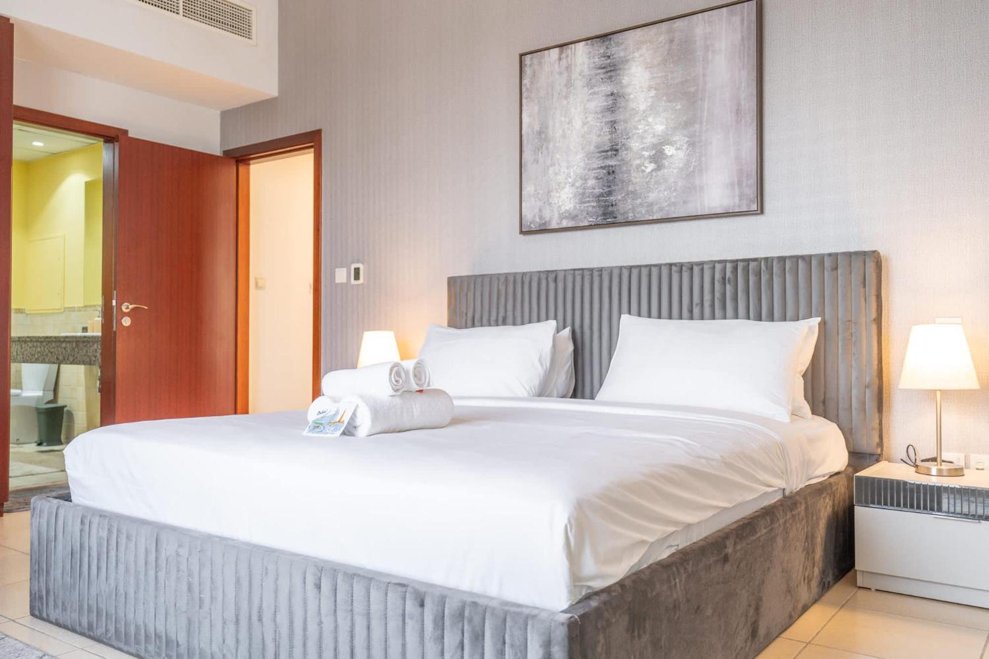 Apartment 2 Bed In Jbr And Stylish *