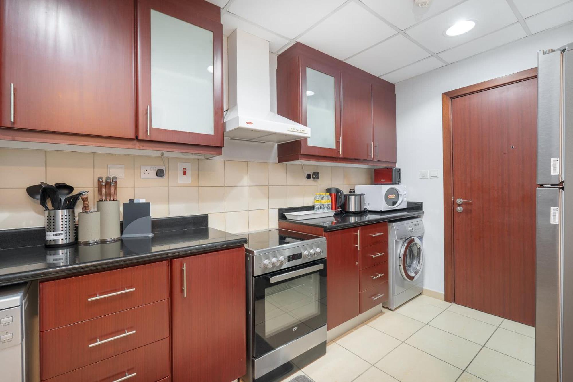 Apartment 2 Bed In Jbr And Stylish