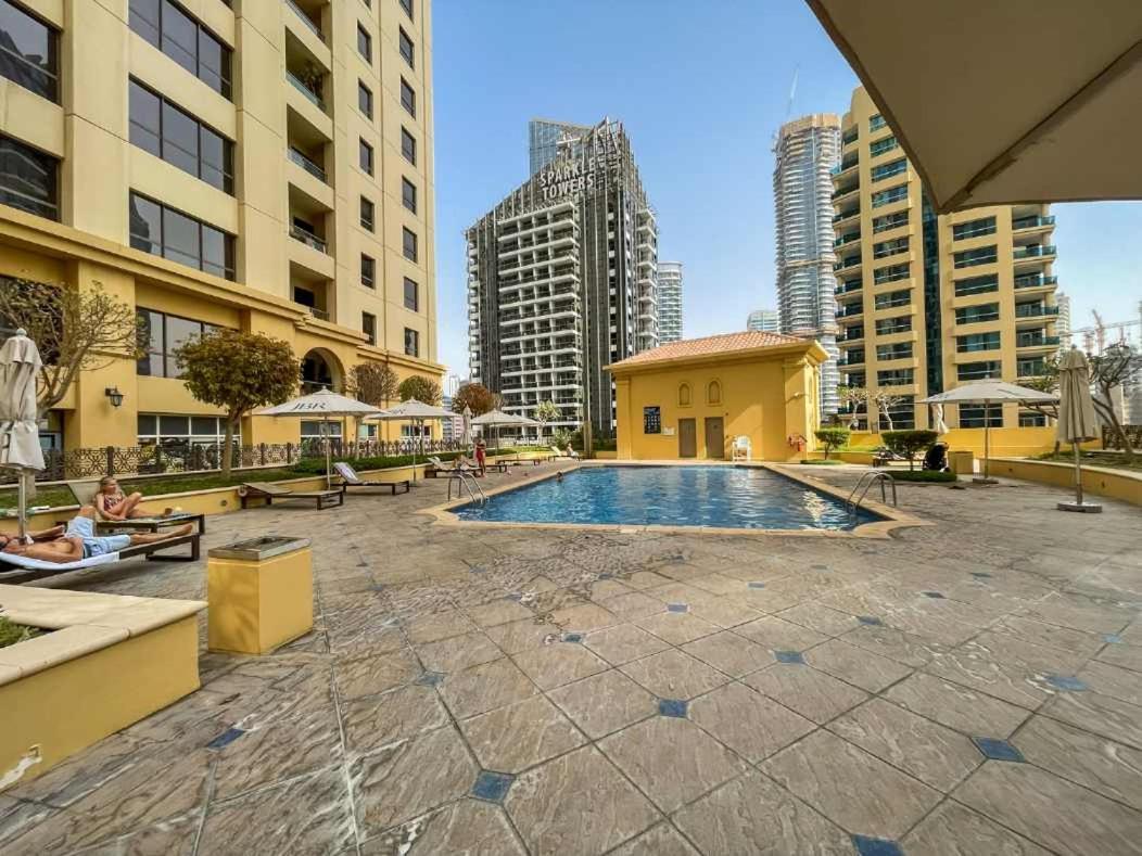 2 Bed In Jbr And Stylish Apartment