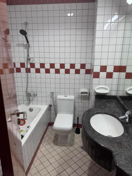 Bed Spaces And Available * Dubai