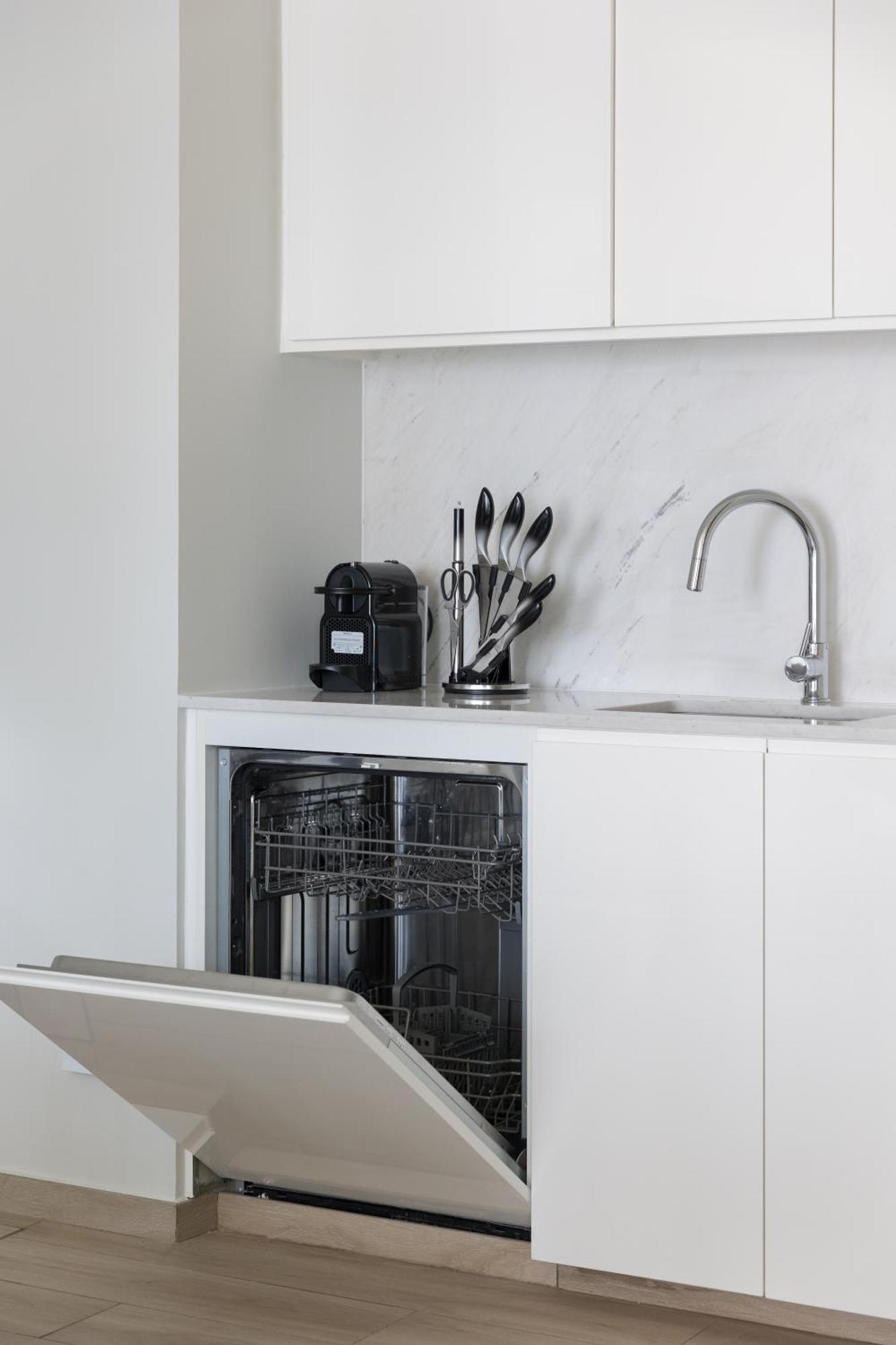 Palace Creek Harbour 1 Bd Apartment Dubai