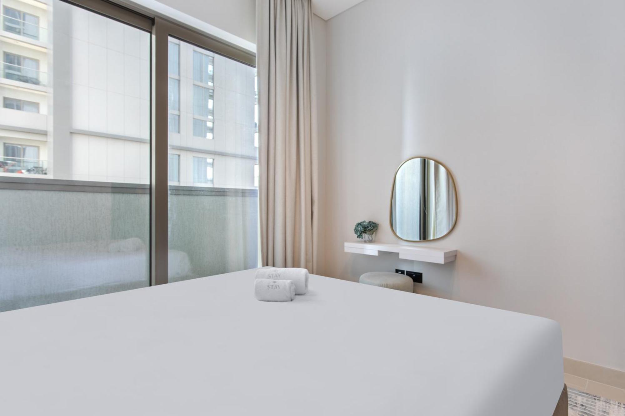Apartment By Latinem Luxury 2br Cv A813 Near Burj Khalifa *