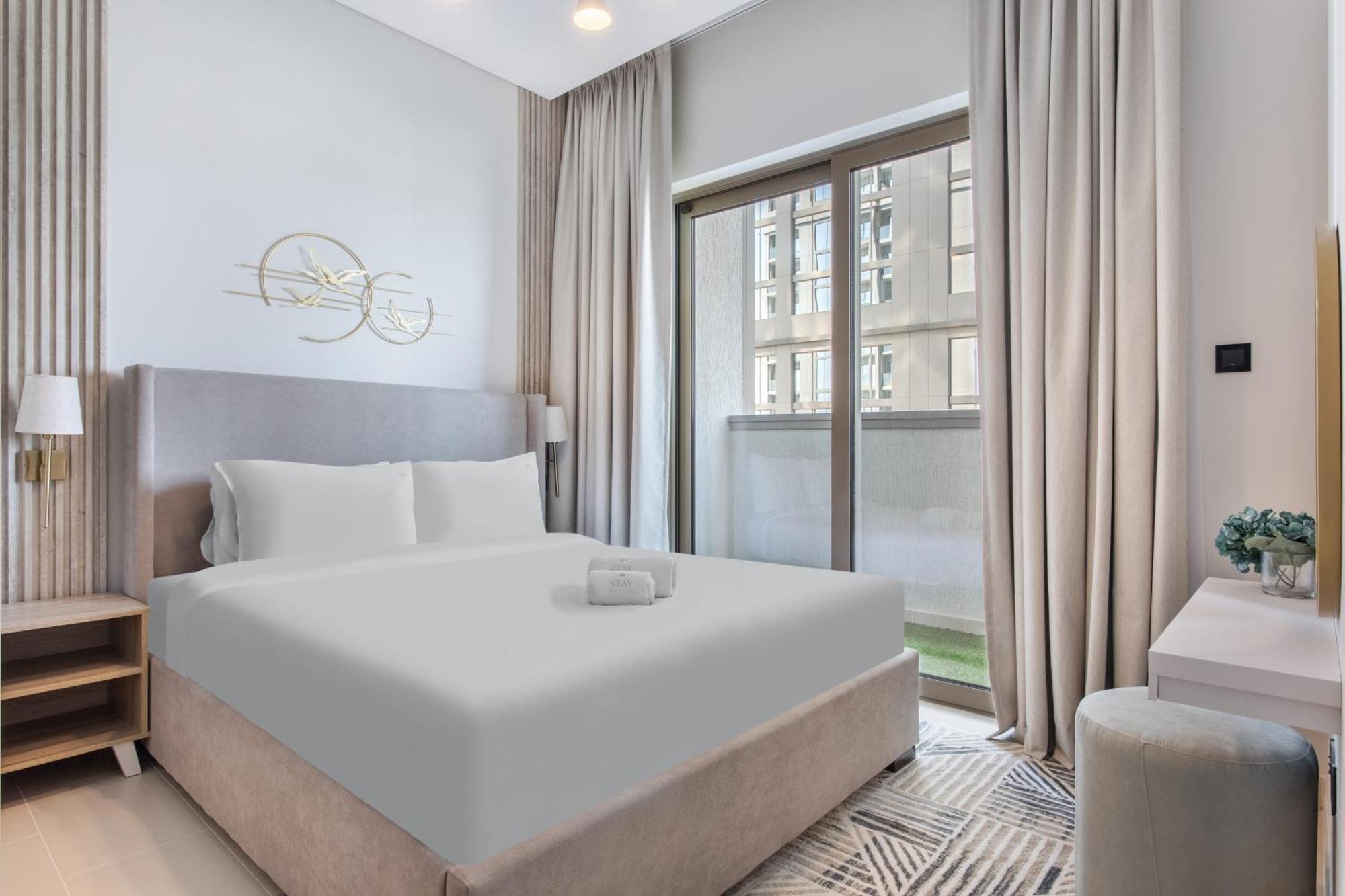 Apartment By Latinem Luxury 2br Cv A813 Near Burj Khalifa