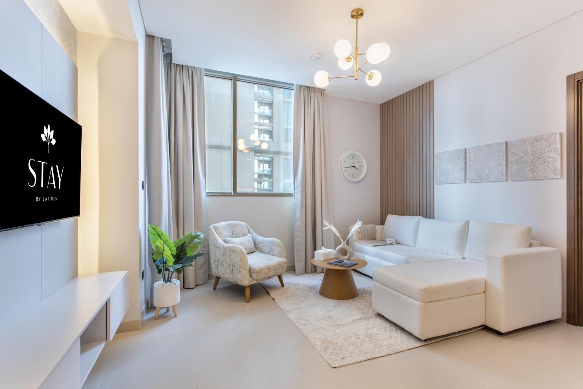 By Latinem Luxury 2br Cv A813 Near Burj Khalifa * Dubai
